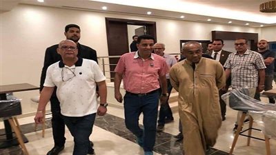 أحمد أحمد يطمئن على ترتيبات حفل افتتاح كأس الأمم بإستاد القاهرة (صور)