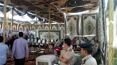 إقبال كثيف على لجان انتخابات الغرفة التجارية بدمياط.. (صور)