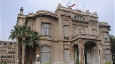 رئيس جامعة عين شمس يكشف سبب تدني الطلاب أخلاقيا 