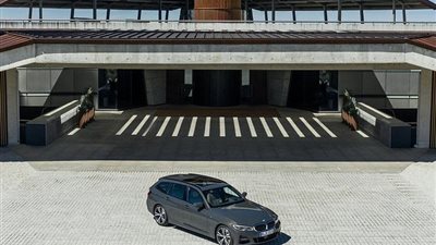 تعرف على سعر بي إم دبليو موديل كومبي الفئة الثالثة