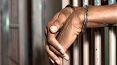 حبس عاطل ضبط بحوزته 