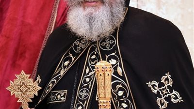 البابا تواضروس يعمد ثلاثة أطفال بكنيسة السيدة العذراء بشبرا