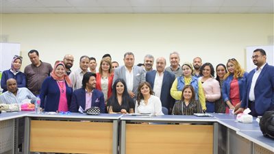 حلقة نقاشية لـ