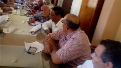 وكيل وزارة الزراعة بالفيوم يعقد اجتماع طارئ لمواجهة احتمالية خطر تسرب دودة الحشد الخريفية 