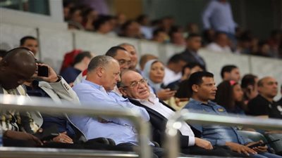 أبو ريدة وكردي والرفاعي يؤازرون المنتخب أمام غينيا