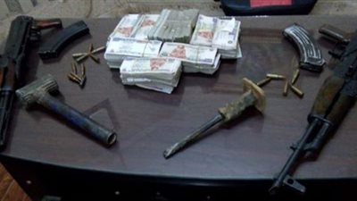 ضبط تشكيل عصابي سرق 700 ألف من داخل شركة بالمنطقة الصناعية 