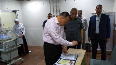 إقالة مدير مستشفى أبو حماد المركزي للإهمال والتقصير في العمل