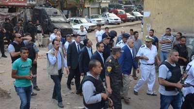 مدير أمن الجيزة يوجه بمواصلة حملات إزالة العشش بشارع السودان