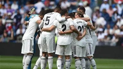 أهم أخبار ريال مدريد اليوم الاثنين.. زيدان في ورطة الـ22 مع الريال ونجم الملكي يرفض الرحيل نهائيا