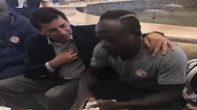 تفاصيل جلسة وزير الرياضة مع ساديو ماني (صور)