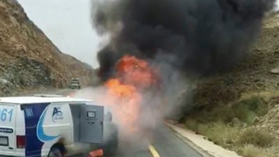 احتراق سيارة لنقل الأموال ببيشة
