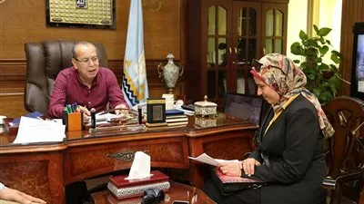 محافظ كفرالشيخ يستعرض مشروعات مديرية الشئون الصحي ويكلف بإقامة حفل ختامي لأنشطة مدارس التمريض