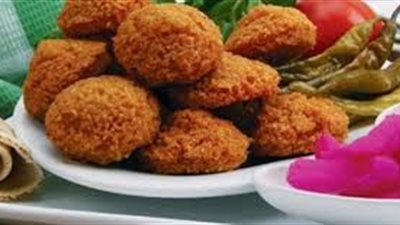 في يومها العالمي.. ما لا تعرفه عن فوائد ساندوتش الفلافل