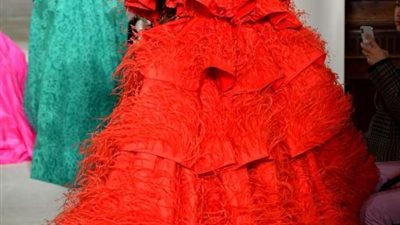 فساتين سهرة تناسب إطلالتك في شهر العسل 