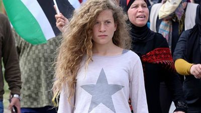 عائلة الفلسطينية عهد التميمي تتعرض لحادث في رام الله