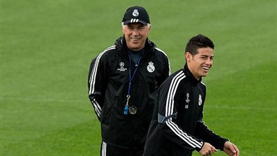 رئيس نابولي يكشف عن السبب وراء التعاقد مع خاميس رودريجيز