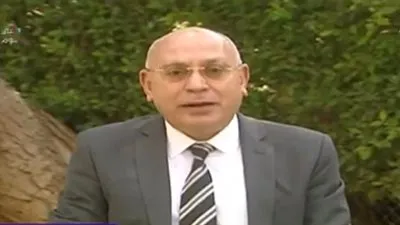 استشاري أمراض صدر يوضح خطورة الجلوس مع مدخنين