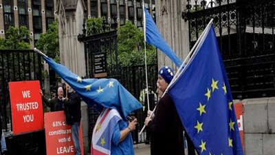 وزير الخزانة البريطاني يحذر من مغادرة الاتحاد الأوروبي