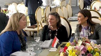  وزيرة الاستثمار ورئيسة الوفد الأمريكي يناقشان جذب الاستثمارات إلى إفريقيا   