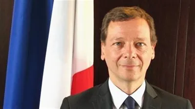 على وقع التوتر المتصاعد.. مستشار ماكرون في طهران