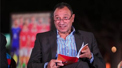 موقع الكاف يحاور رئيس الأهلي