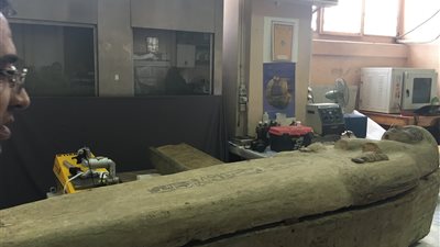 أستاذ ترميم يكشف مفاجأة صادمة عن تابوت الملك رمسيس