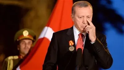 باحث تركي: ديمقراطيتنا على المحك.. وهذا هو السبب!