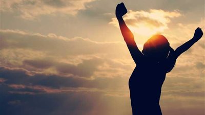 أبرزها الثقة بالنفس.. خطوات هامة لتصبحين جذابة