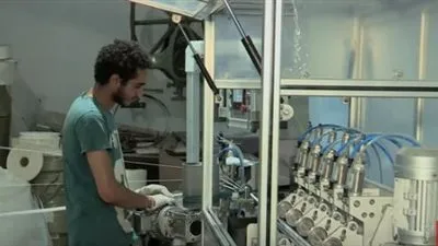 شاهد.. أول مصنع مصري لإنتاج 