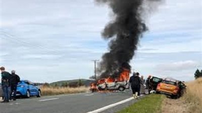 مقتل امرأة إسبانية وإصابة 10 فتيات في حادث بساحل العاج