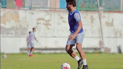لاعب وسط بلدية المحلة يظهر في مران الدراويش 