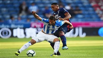 هيديرسفيلد يضحك على الأهلي