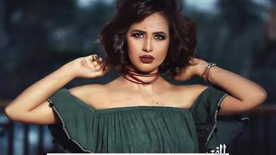 رنا سماحة تغازل جمهورها بـ