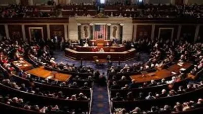 ديمقراطيون: مجلس النواب يتبنى حزمة مساعدات تتناول زيادة أعداد المهاجرين