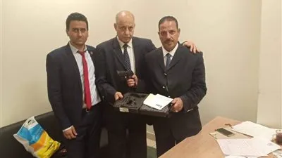 إحباط تهريب سلاح محظور استيراده بمطار القاهرة الدولي