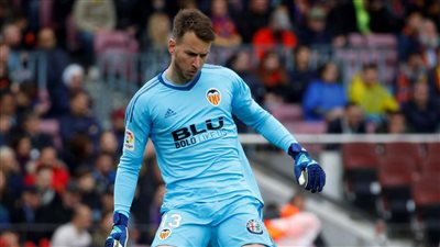 حارس ريال مدريد الجديد يقع في مشكلة كبيرة