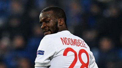 ريال مدريد يتجاهل بوجبا وإيركسن ويستعد للتعاقد مع نجم ليون