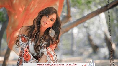 سولاف فواخرجي غجرية في أحدث جلسة تصوير (صور)