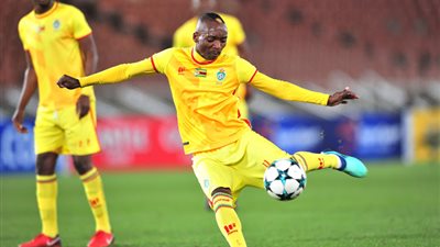 خاما بيليات أفضل لاعب في مباراة أوغندا وزيمبابوي