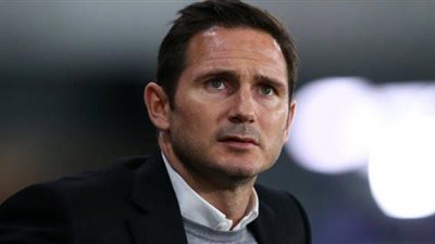 لامبارد يقترب من خلافة ساري في تشيلسي