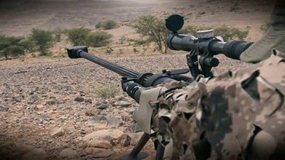 قناصة الحوثي يستهدفون المدنيين في حيس