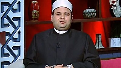 أزهري: مساعدة الأيتام والمساكين أفضل من تكرار العمرة (فيديو)