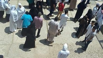 معاق ذهنيا يقتل والده ويصيب والدته وشقيقه بطلق ناري في دمياط (صور)