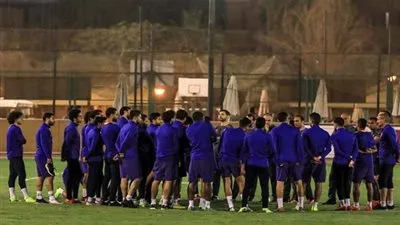 طائرة خاصة تنقل بعثة الأهلي إلى إسبانيا