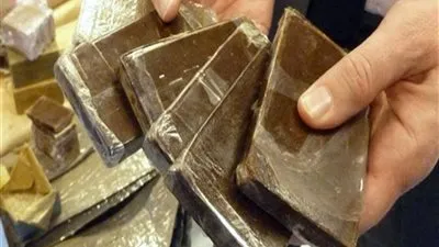 حبس تشكيل عصابي تخصص في الإتجار بالمخدرات بحلوان