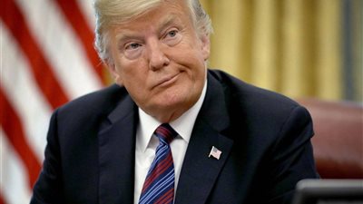 العالم X أسبوع.. ترامب يواجه تهمة جنسية جديدة.. وتعرض قاعدة حميميم الروسية لهجوم بطائرات مسيرة