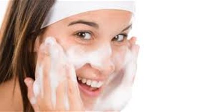 بالفيديو.. تنظيف عميق للبشرة في المنزل