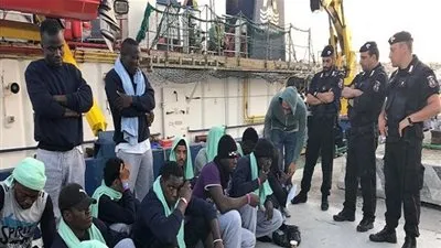 قبطان السقينة الالمانية لم تقصد الإضرار بقارب الشرطة الإيطالي