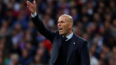 زيدان يشتبك مع إدارة ريال مدريد