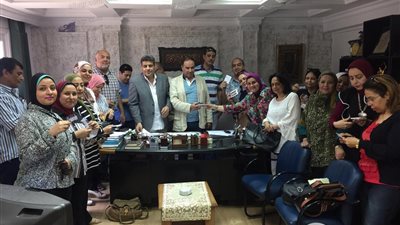 أعضاء نقابة الإعلاميين الجدد يؤدون القسم المهني ويتسلمون بطاقات العضوية بالإسكندرية